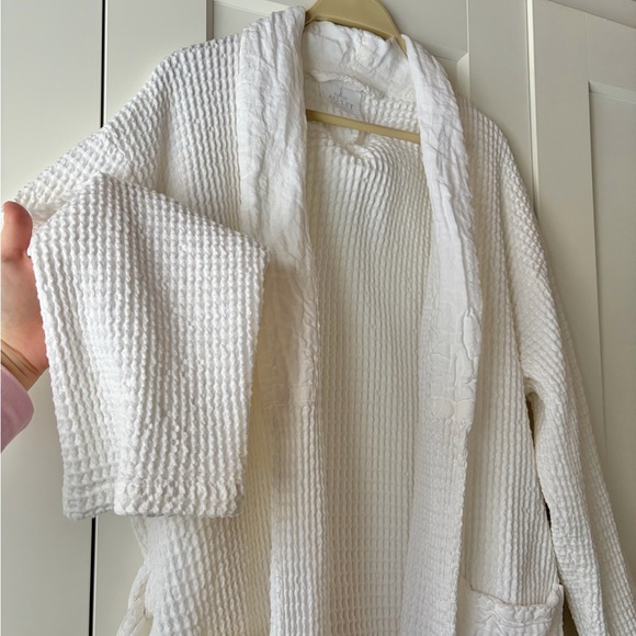 Au Lit Linens Waffle Robe - Picture 4 of 8